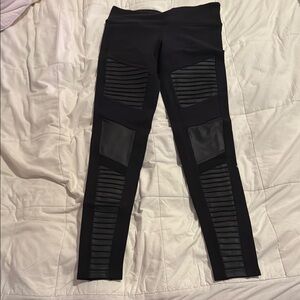 ALO Yoga Black Leggings with Ribbed Panels